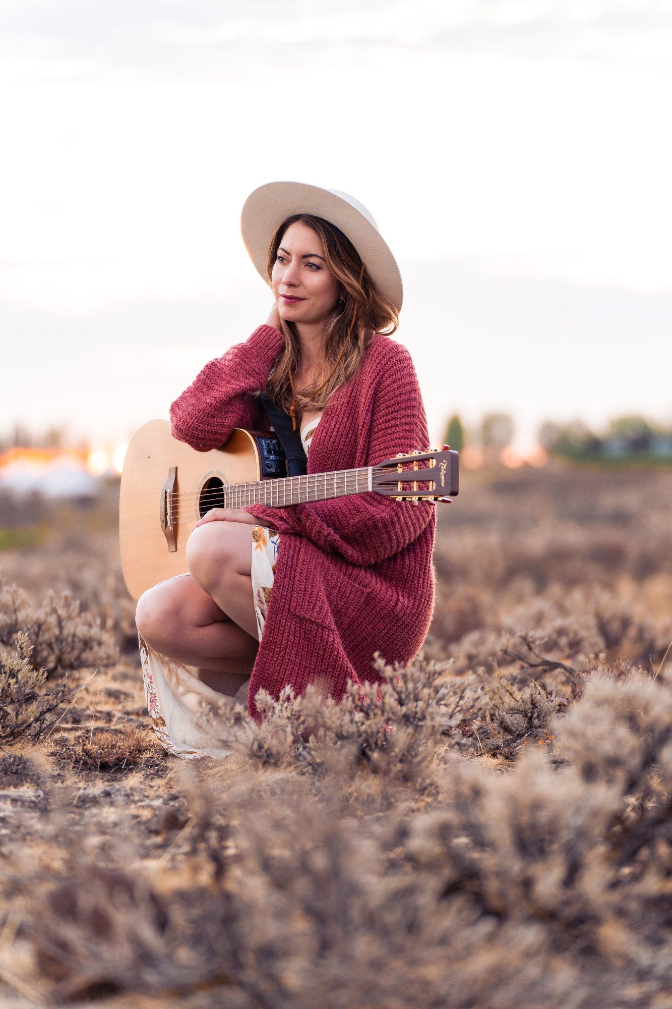 Jessica, vocalist and guitarist, performing live